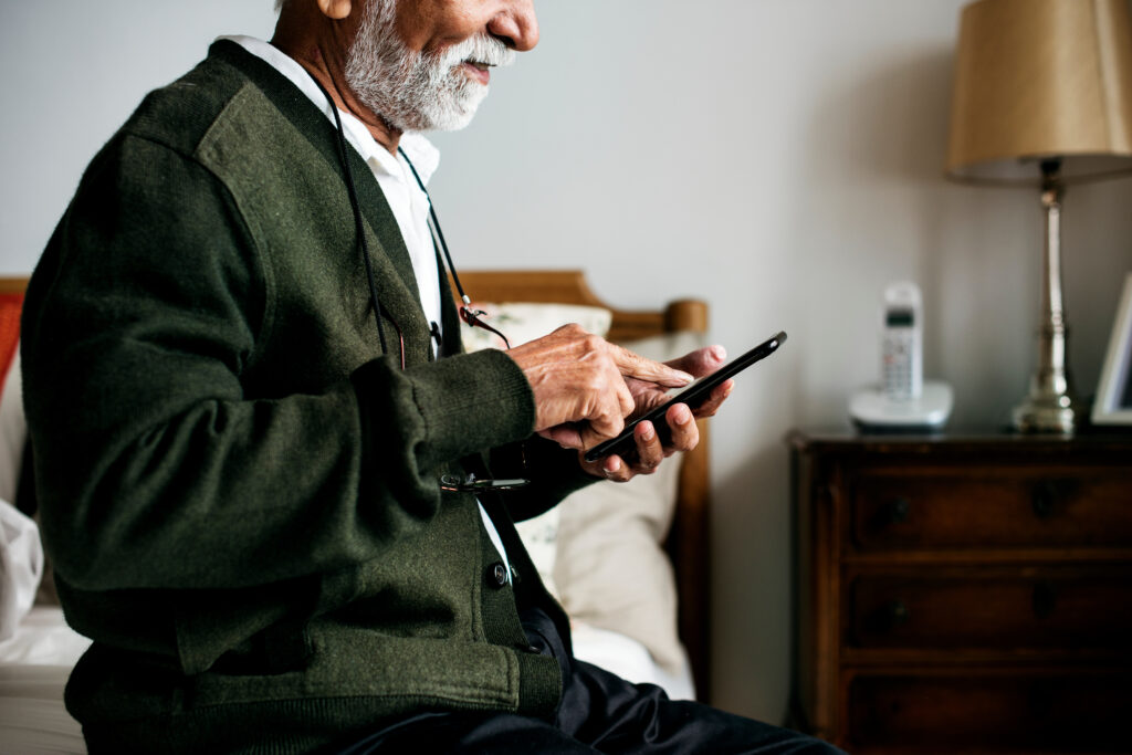 Smart Home for Seniors: How to Automate Your Space for Aging in Place